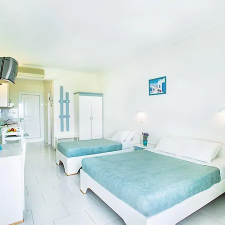 Xenios Port Marina Hotel