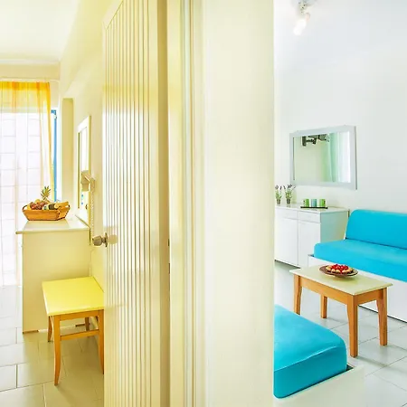 Hotel Xenios Port Marina 3*