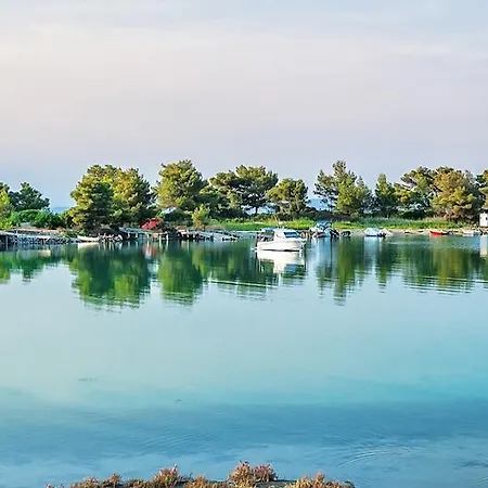 Xenios Port Marina Pefkochori