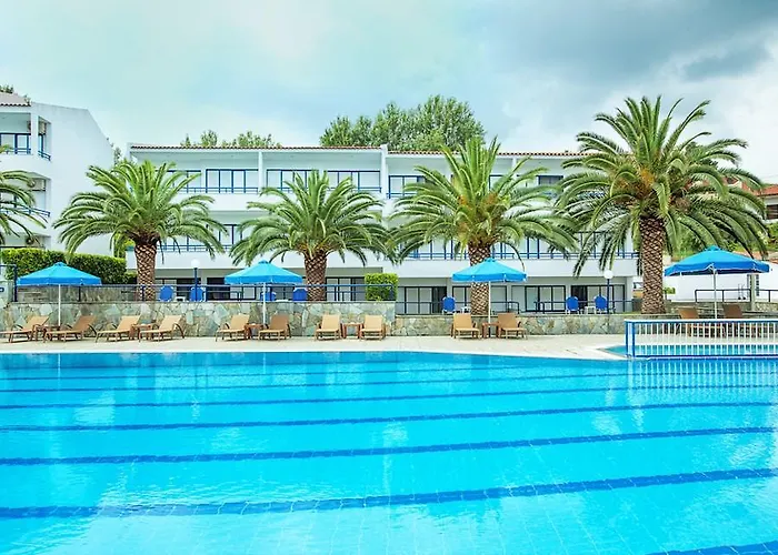 Hotel Xenios Port Marina 3*