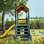 Hotel Xenios Port Marina 3*