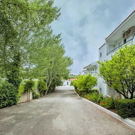 Xenios Port Marina Hotel 3*