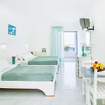 Hotel Xenios Port Marina