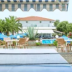 Xenios Port Marina Hotel