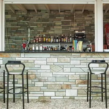 Xenios Port Marina Otel