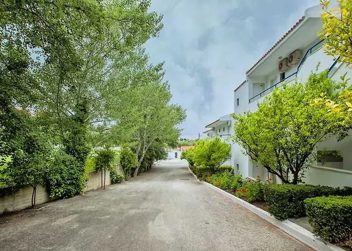 Xenios Port Marina 호텔 3*