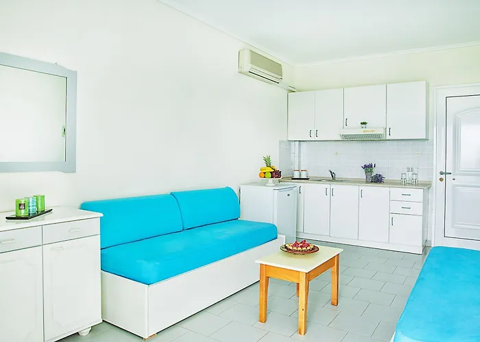 Xenios Port Marina Hotel