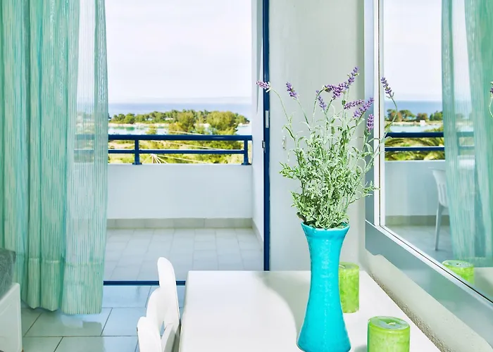 Xenios Port Marina Szálloda 3*