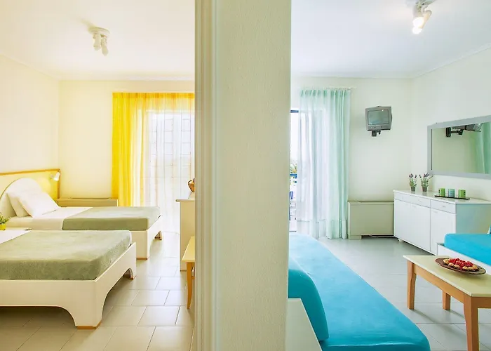 Hotel Xenios Port Marina 3*