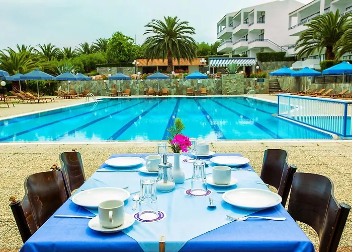 Xenios Port Marina Hotel